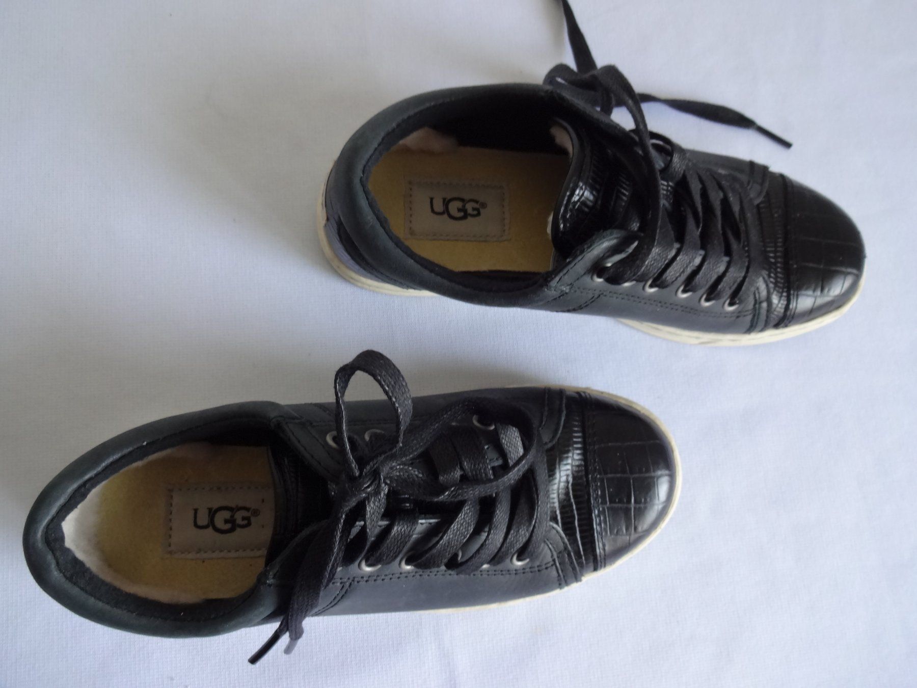 Ugg Scarpe da uomo: *** UGG *** Echtleder Nr.36 – Usato da Frauenfeld venduto da Jahy 1