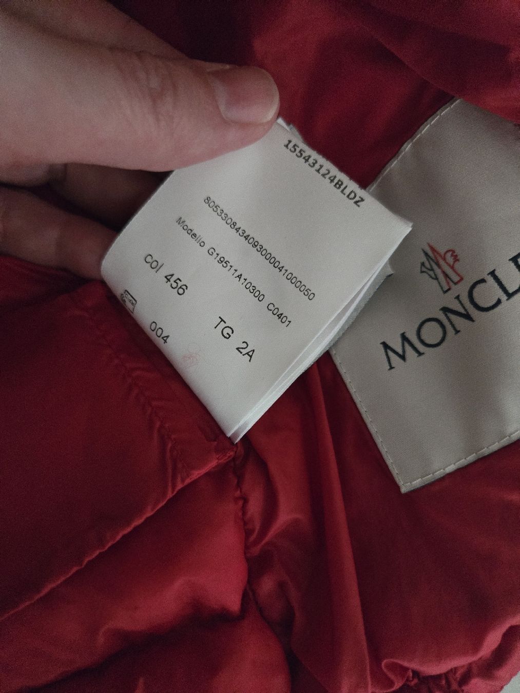 Moncler Gilet & Giacche: Moncler red unisex – Usato da Le Landeron venduto da Plushka 4