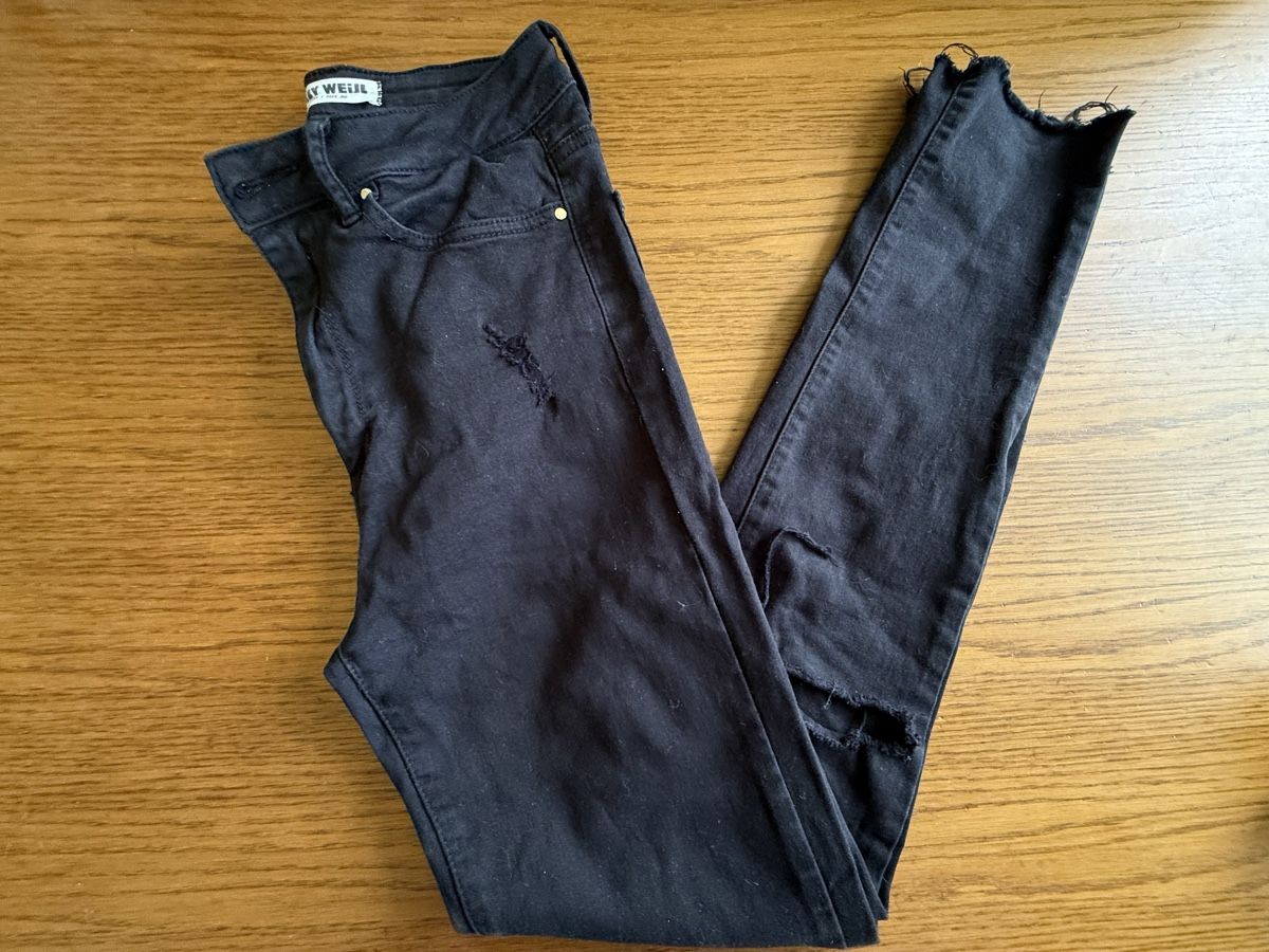 Tally Weijl Jeans: Schwarze Jeans gr S  – Usato da Belp venduto da Lu96
