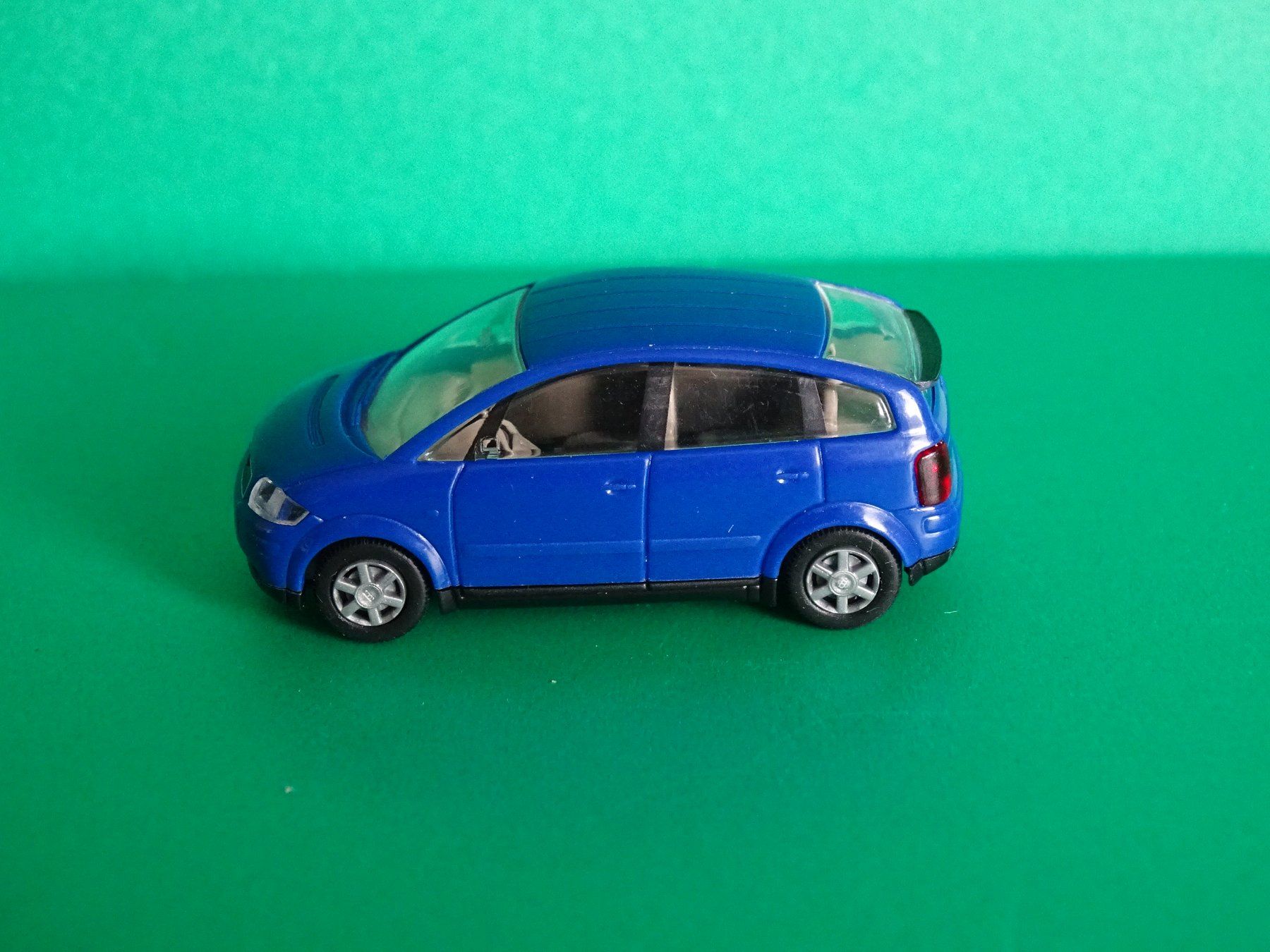 Rietze Modellini d'auto: Audi A2 von Rietze 1/87 – Usato da Bretzwil venduto da Meex 2