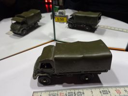 Mercedes Unimog  1:50 (ohne Box) Dinky No.821 FR  > (H6)
