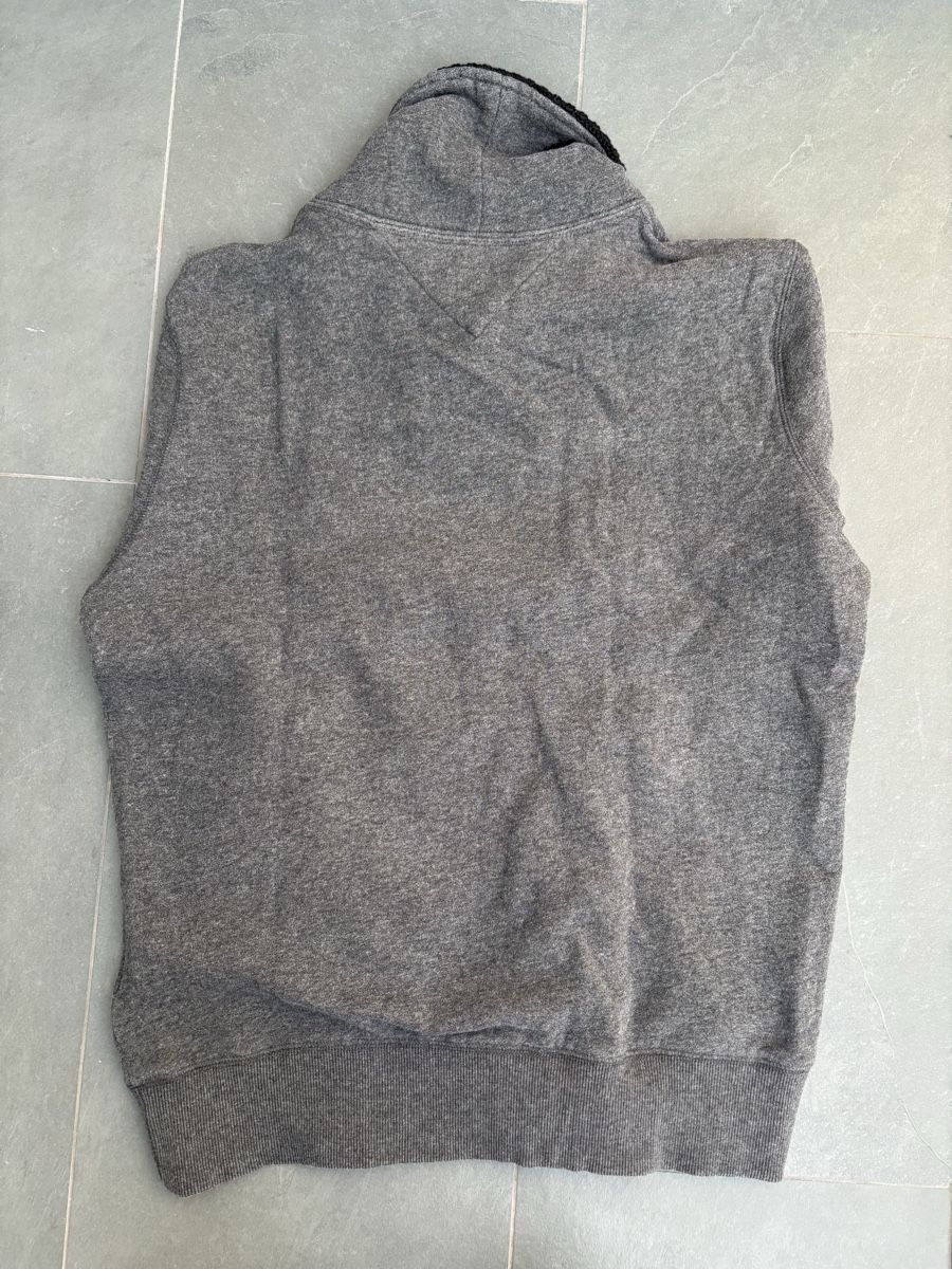 Tommy Hilfiger Maglioni & Felpe: Stylischer Tommy Hilfiger Pullover M grau – Nuovo (secondo la descrizione) da Ermatingen venduto da car_5q9w 3