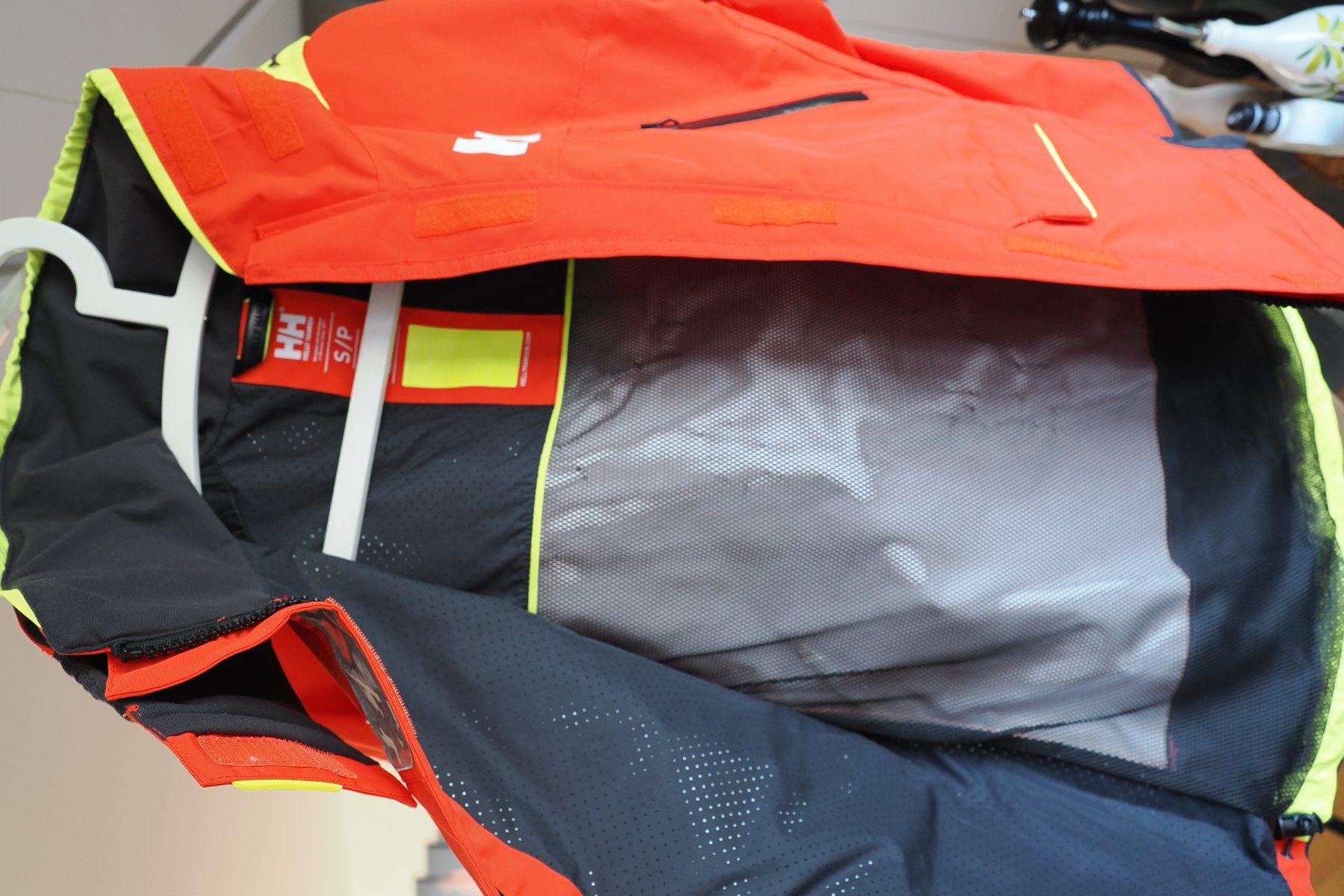 Helly Hansen Giacche: Helly hansen Skagen Offshore Cherry Tomato S – Nuovo (secondo la descrizione) da Horgen venduto da zooraff 2