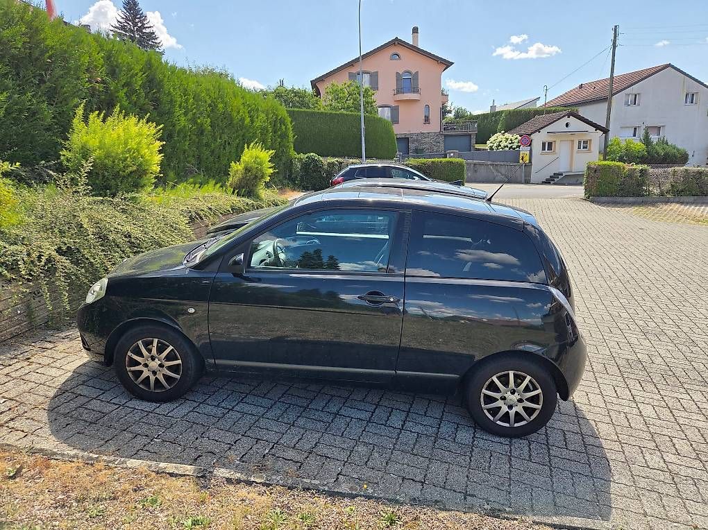 Automobili: Lancia Ypsilon 1.4 – Usato da Mont-sur-Lausanne venduto da charlyly 1