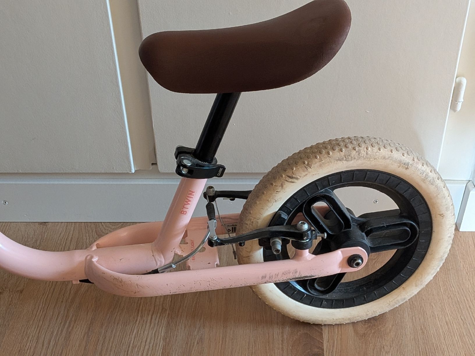 Decathlon Veicoli per bambini: Laufrad Runride 500 – Usato da Zofingen venduto da Droni_A 4