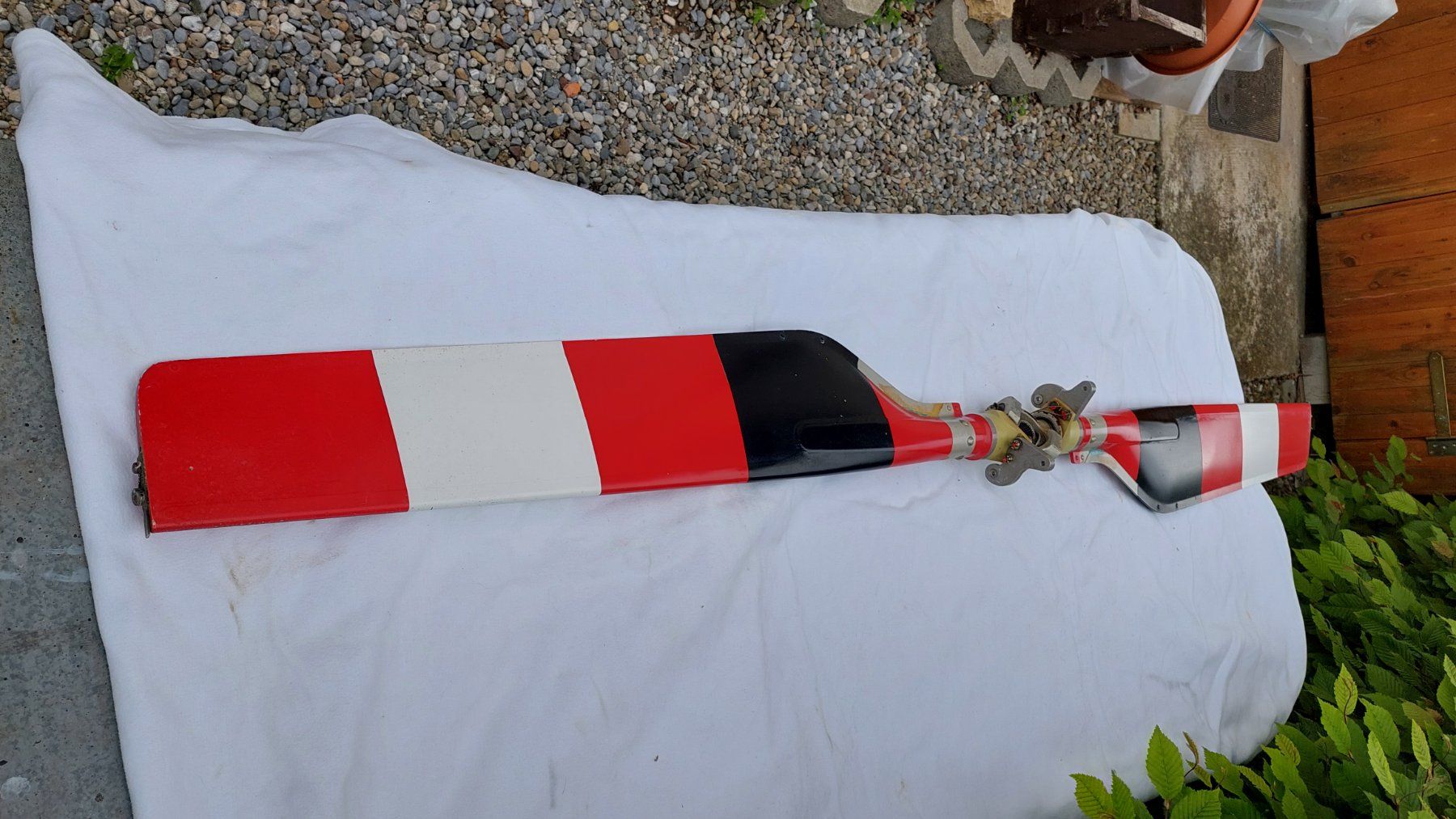 Tutte le decorazioni: Heckrotor Helikopter Bell G2 – Usato da St. Gallen venduto da mar_xc9l 1