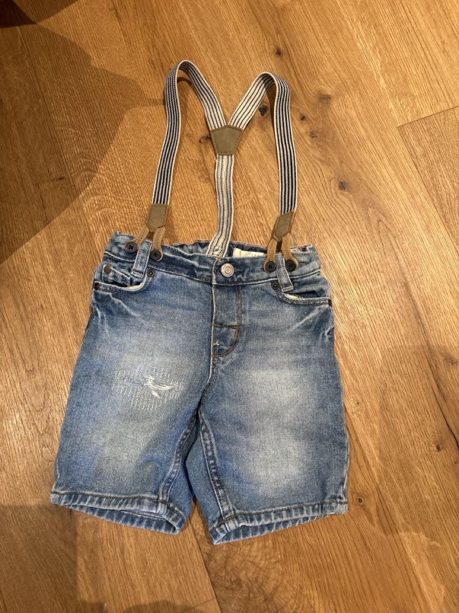 H&M Pantaloni: Jungen Shorts H&M gr.80 – Usato da Birrhard venduto da kristiii