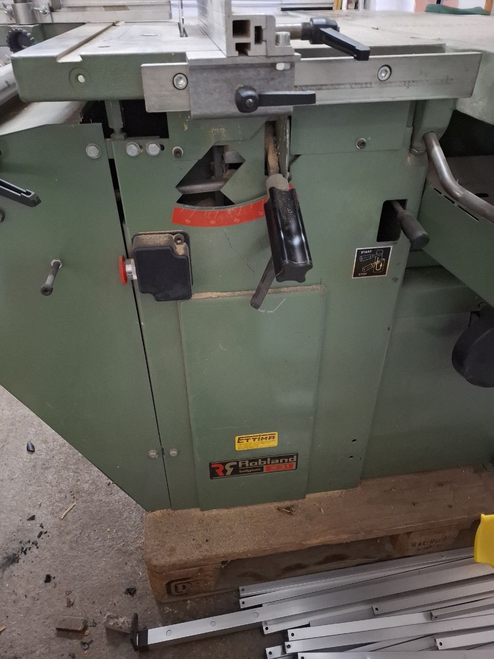 Tutte le macchine: 5 Fach Kombimaschine – Usato da Schwanden-Brienz venduto da Burgiba3000 6