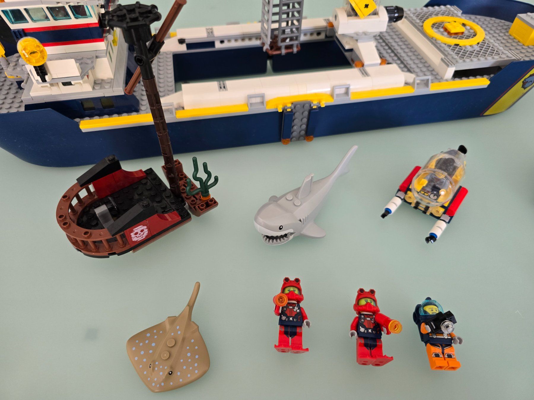 Lego Spielzeuge: Lego - Kombi - Meeresforschungsschiff & Mini-U-Boot – Gebraucht aus Zürich von Weinkenner01 2
