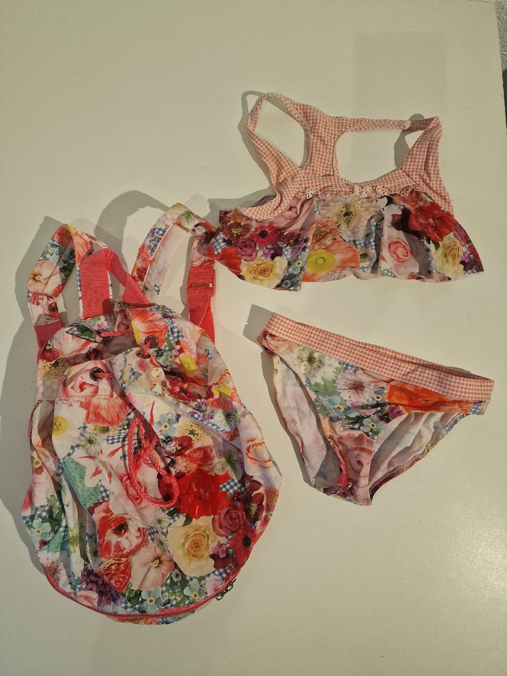 Cakewalk Badekleider & Bikinis: Cakewalk Set Bikini Blumenmuster Gr. 158/164, inkl. Rucksack – Gebraucht aus St. Margrethen SG von Goldig