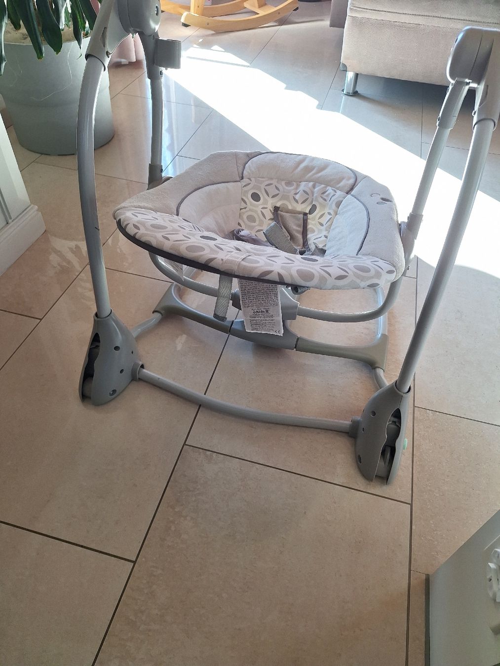 Altre altalene da giardino: Elektrische Babyschaukel Ingenuity – Usato da Beromünster venduto da Henri_78 1