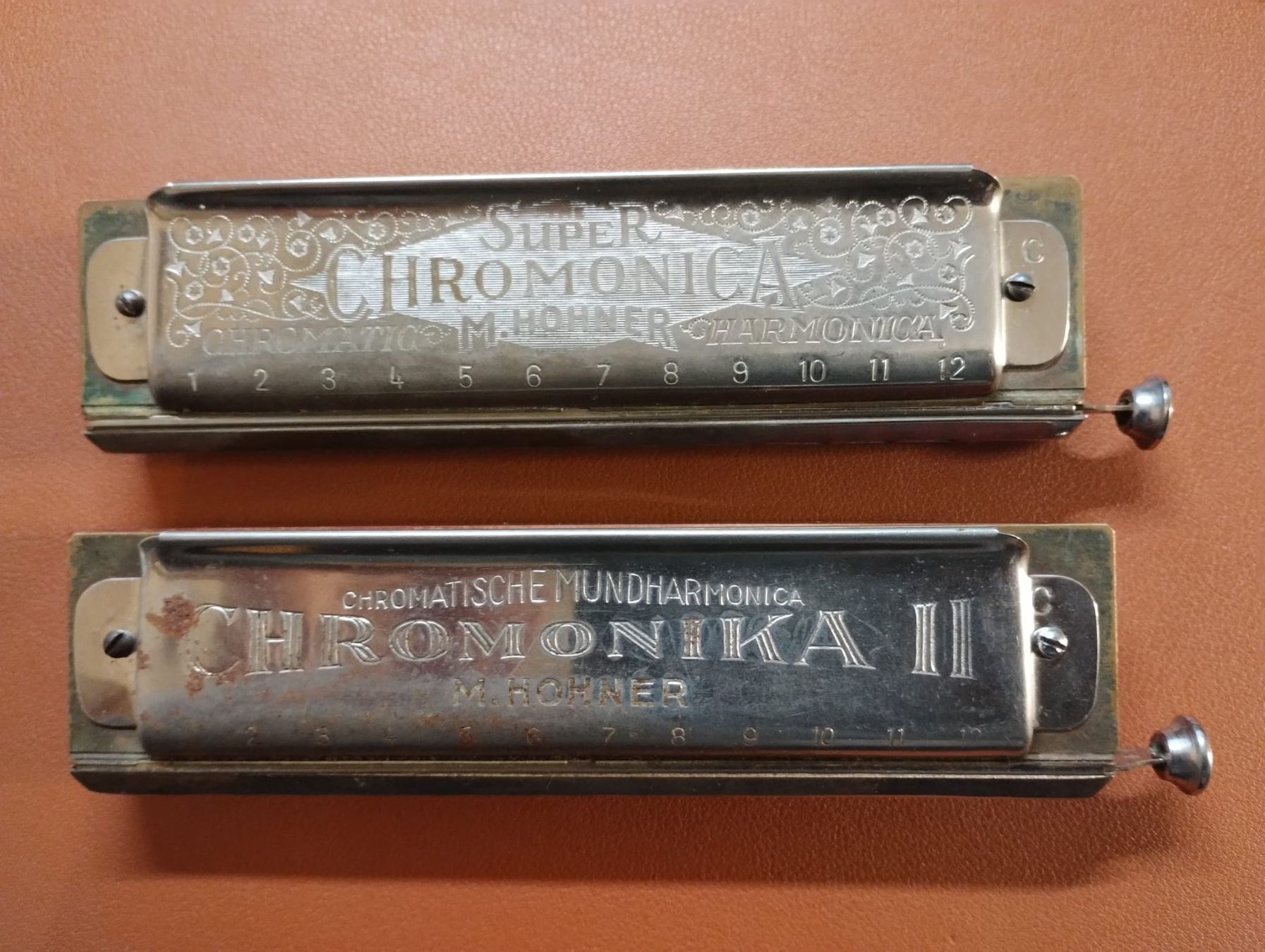 Strumenti musicali: 2 Original Chromonicas   ll C-Dur von M. Hohner – Usato da Weisslingen venduto da Dmusikus