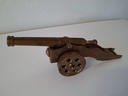 Antike Kanone aus Messing
