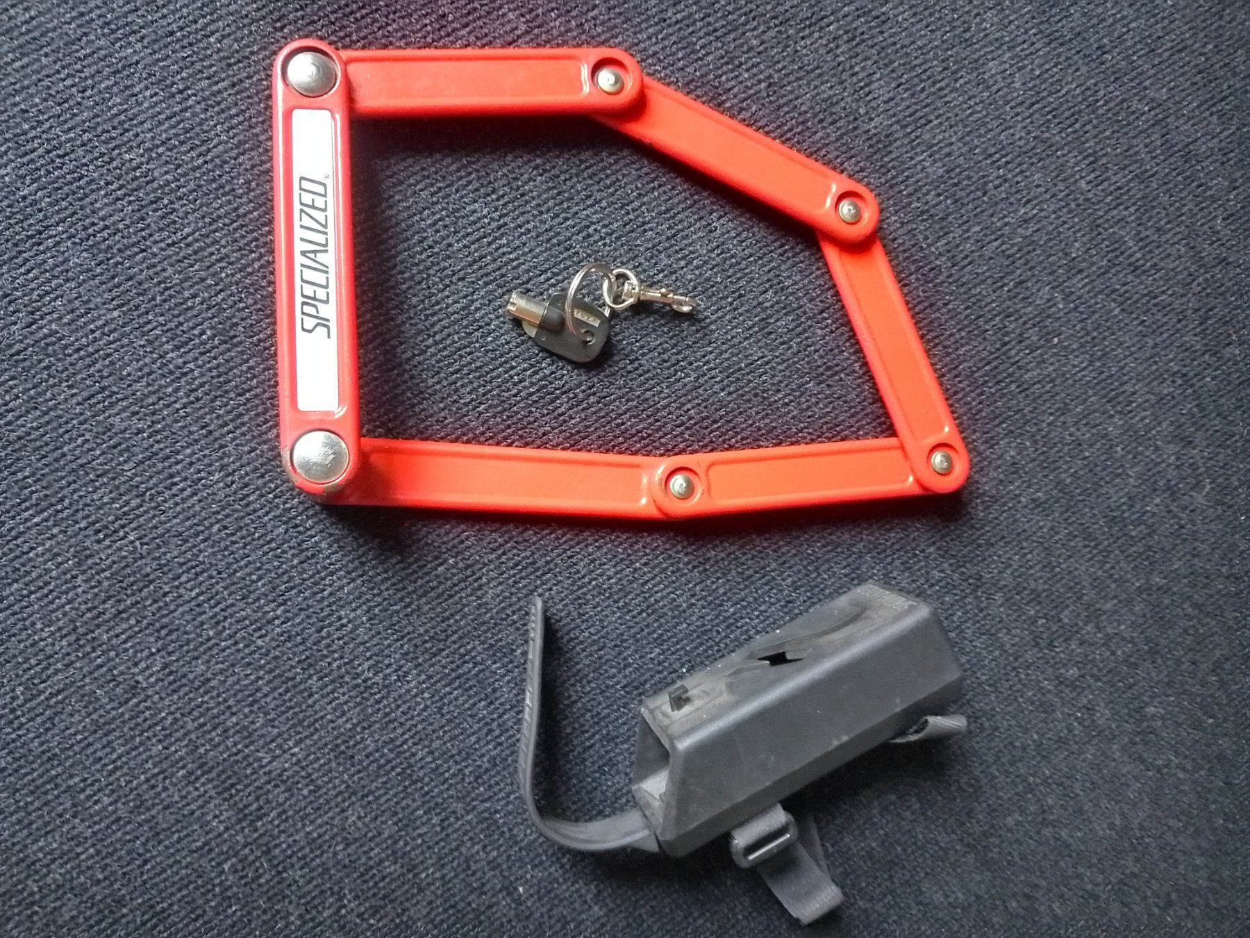 Cadenas: Faltschloss Specialized Wedlock – D'occasion à Oberdorf SO par oldschool45