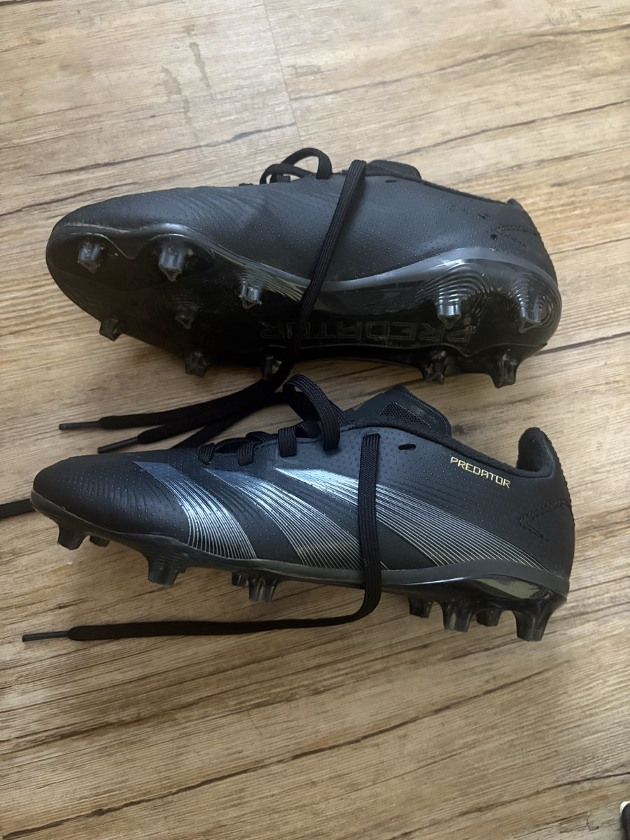 Adidas Scarpe da uomo: Adidas Predator Football Schuhe – Usato da Wengen venduto da lin_cyb7 1
