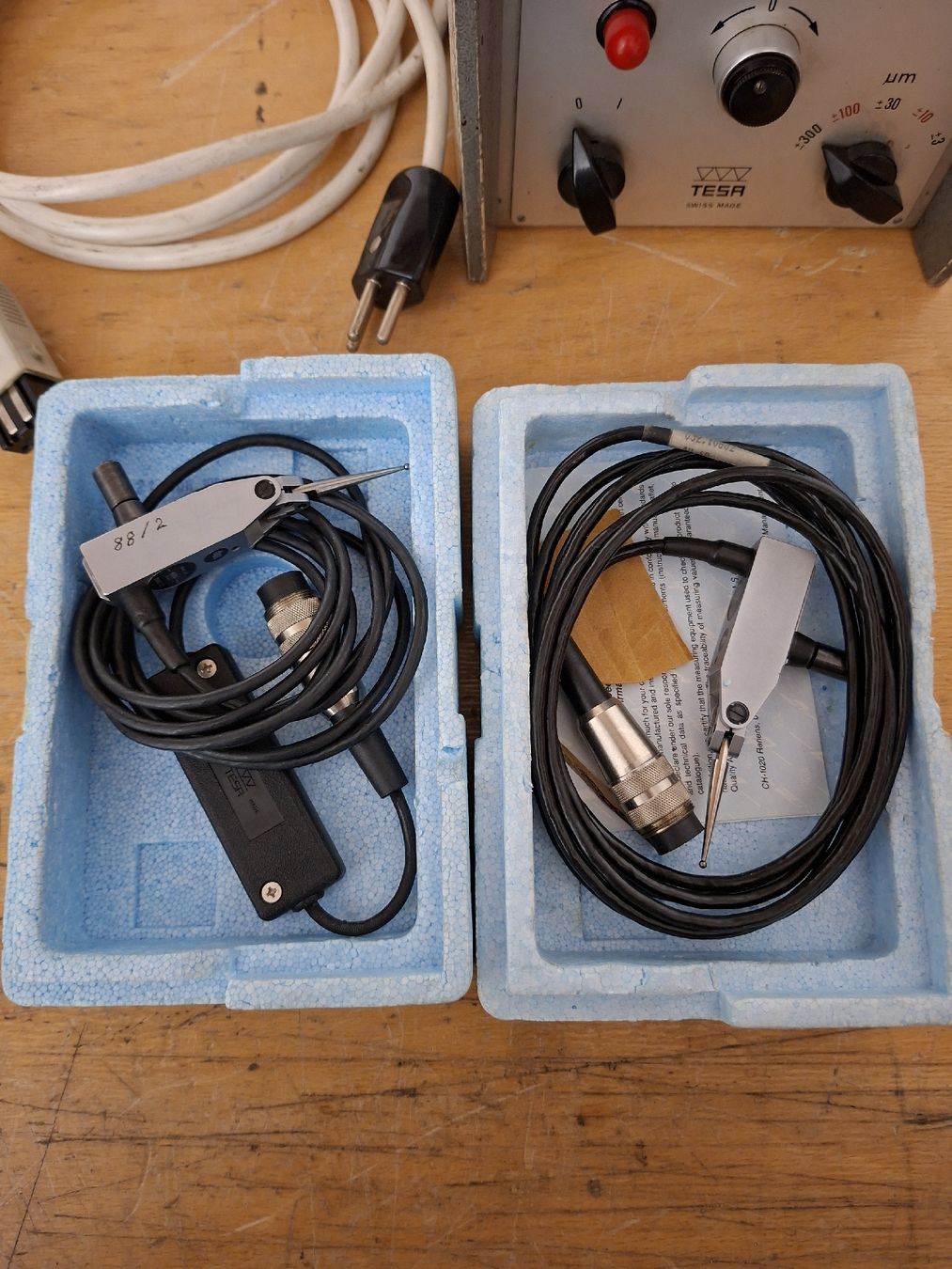 Tesa Messen: Elektronische Messtaster mit Anzeige – Gebraucht aus Berg (Dägerlen) von SCH.B. 1