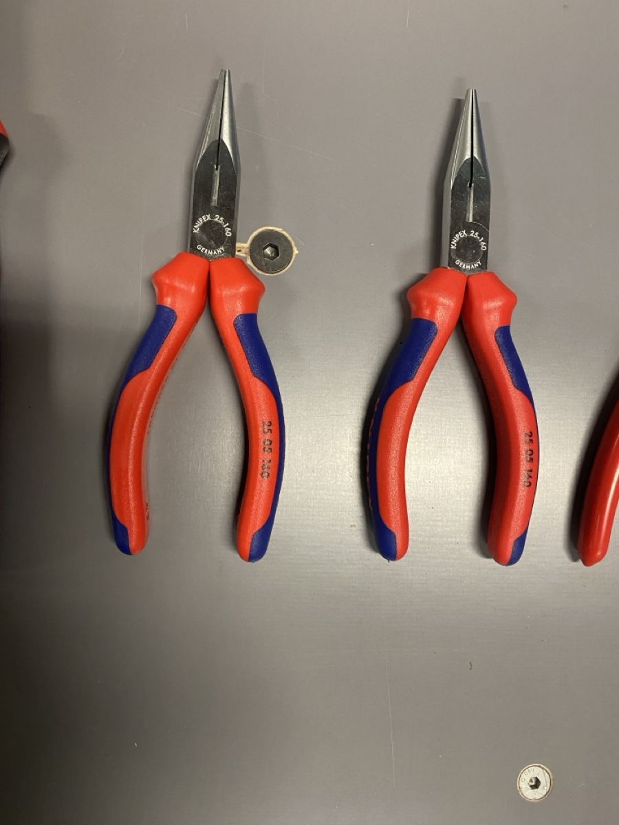 Knipex Tutti gli attrezzi: Posten Knipex Zangen ab 1.- – Nuovo (secondo la descrizione) da Wabern venduto da HK-Design 2