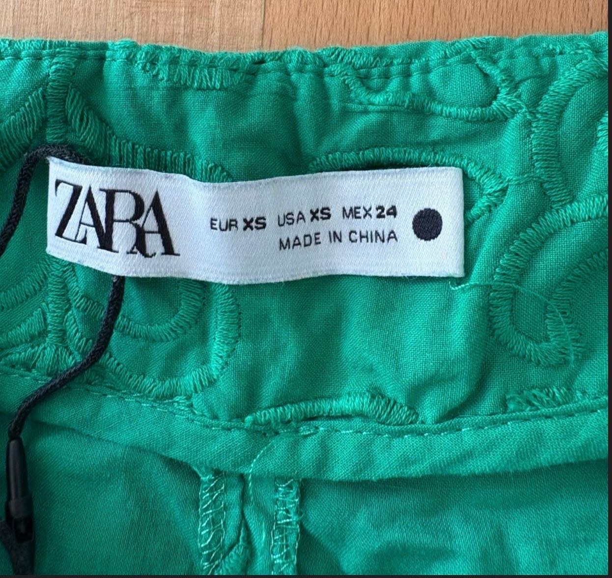 Zara Pantaloni: Shorts Gr. XS Zara – Nuovo (secondo la descrizione) da Wiesendangen venduto da gefion99 1