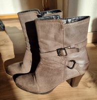 Neuwertige Damenstiefel mit Absatz (Gr. 40)