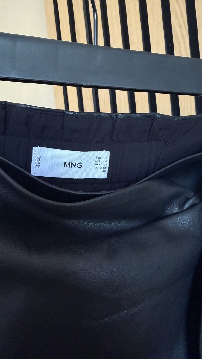 Mango Gonne: MANGO Vegan-Leather Wickelrock, Gr. S – Usato da Horn venduto da FashionFlowerCh 1