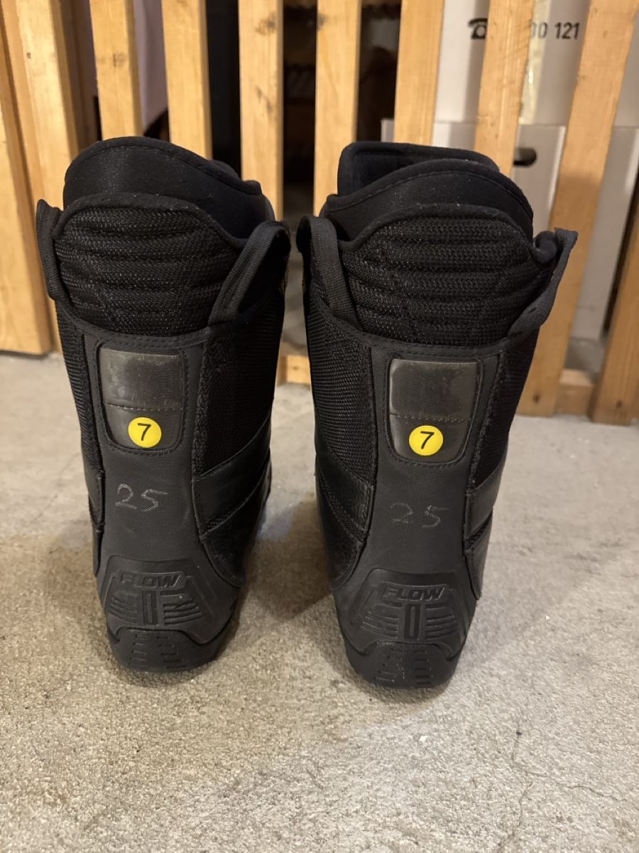 Scarpe da uomo: Snowboardschuhe Gr. 39.5, BOA Boots Flow – Nuovo (secondo la descrizione) da Schliern b. Köniz venduto da amo_lln9 5