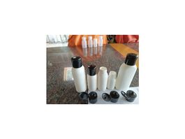 44 Lotion/ Duschflaschen 100 ml. 50 ml.