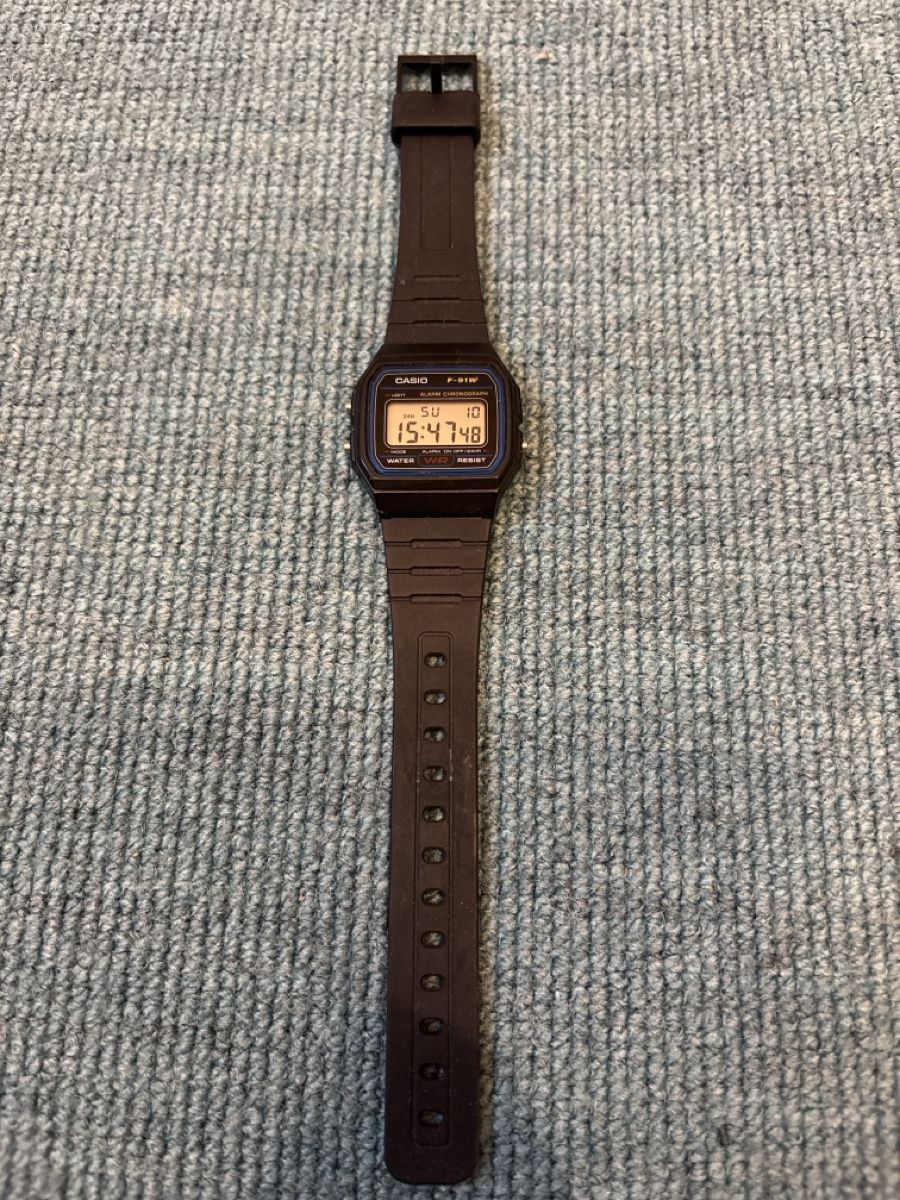 Casio Orologi: Armbanduhr Digital von Casio F-91W – Usato da Niederglatt ZH venduto da CorinneW32