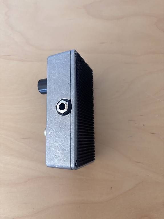 Electro-Harmonix Strumenti musicali: Electro Harmonix Neo Clone Chorus Pedal – Usato da Zürich venduto da liamdavid 1
