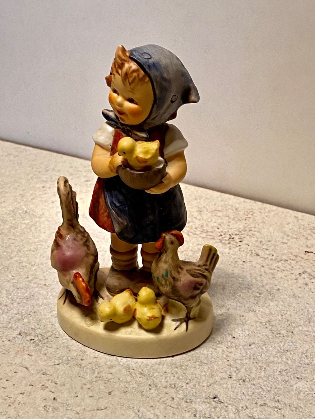 Hummel Figuren: Vintage Figuren 1948 j. – Neu (gemäss Beschreibung) aus Beromünster von dok_b8mf 1