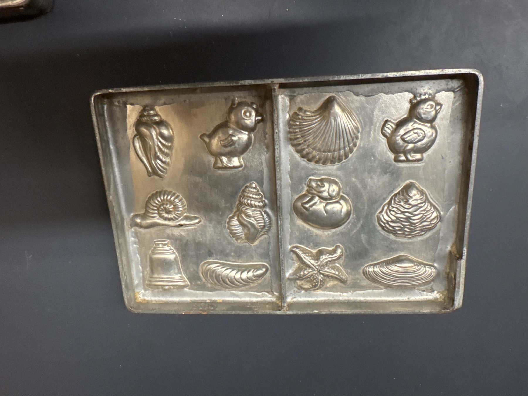 Teglie da forno: Moule chocolat schokoladenform pacques coquillage – Usato da Lajoux JU venduto da Briard0 4
