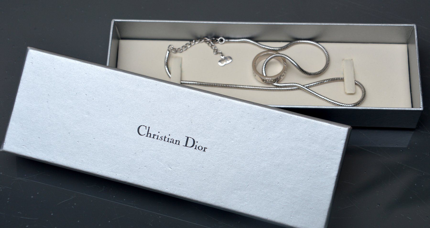 Dior Catenine: Halskette Ring Christian Dior collier  bague – Usato da Collonges venduto da Auganien 4
