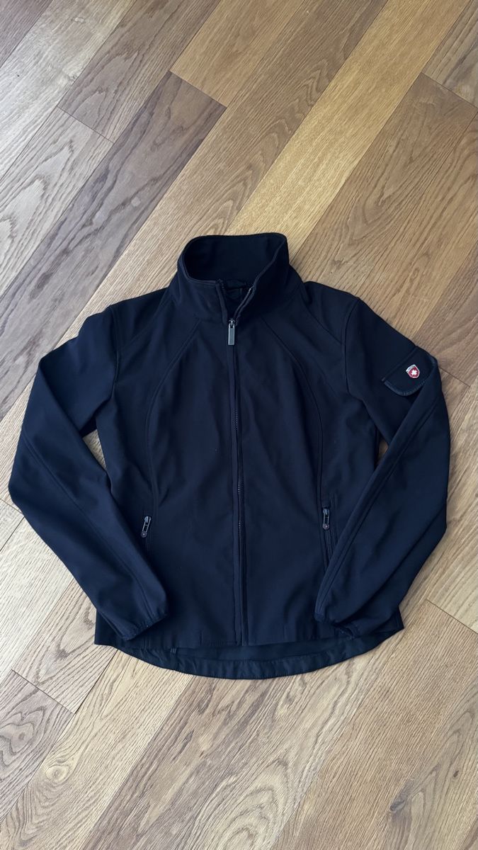Wellensteyn Jacken: Wellensteyn Softshell Jacke schwarz Grösse S – Gebraucht aus Andermatt von stark19