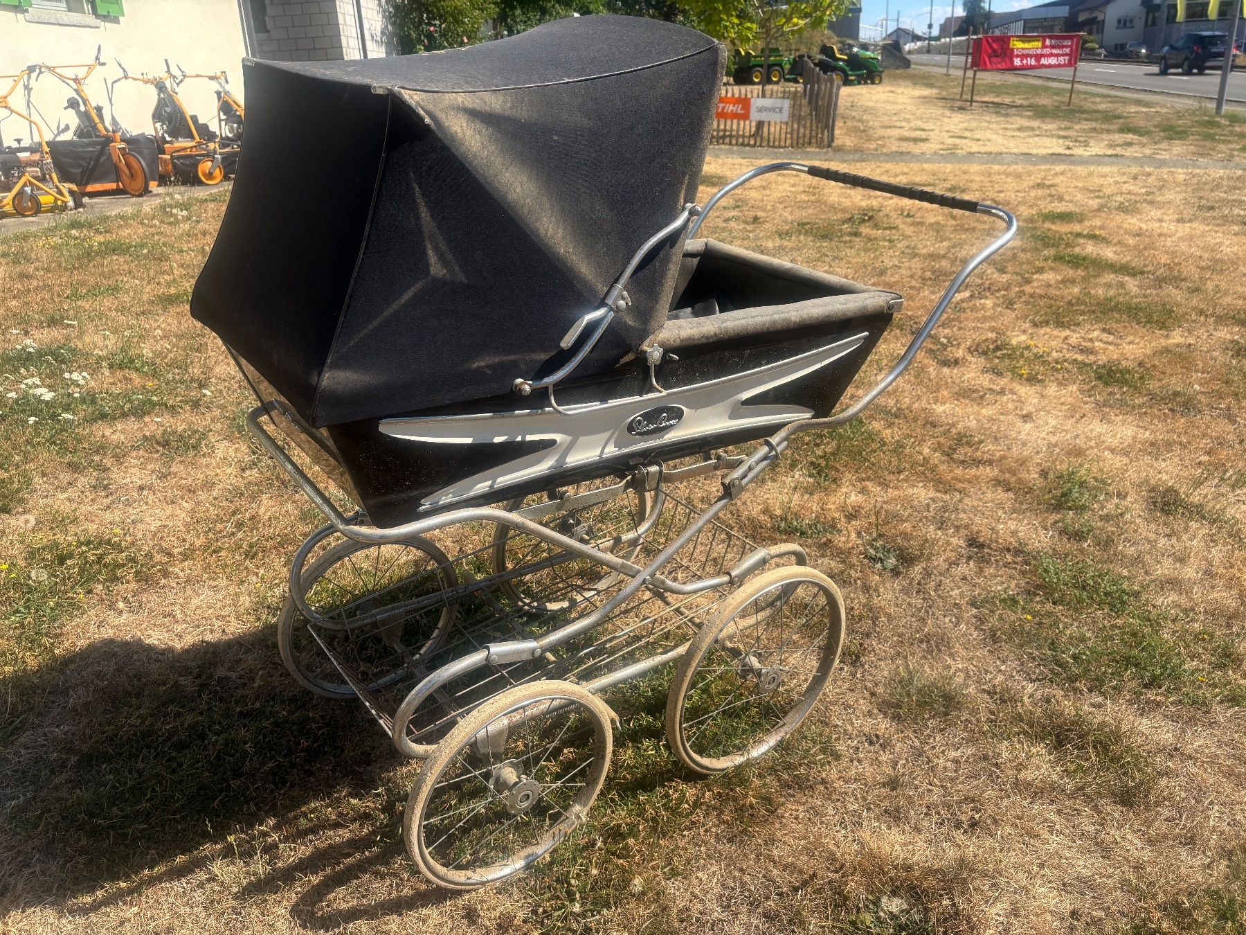 Carrozzine: Antiker Silver Cross Kinderwagen – Usato da Hallwil venduto da volvo63 1