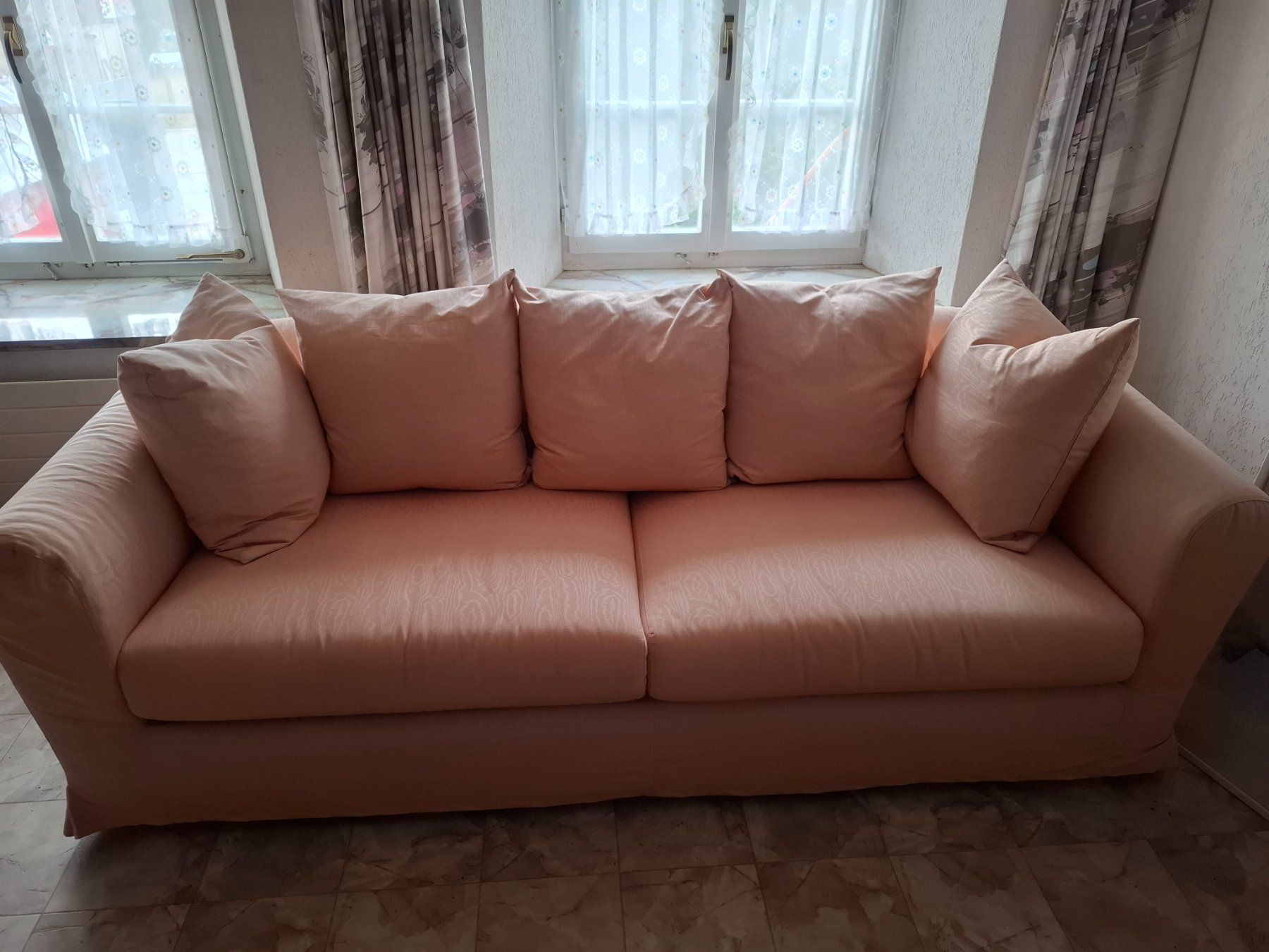 Sofas: Sofa wenig gebraucht – Gebraucht aus Remetschwil von wendy_7