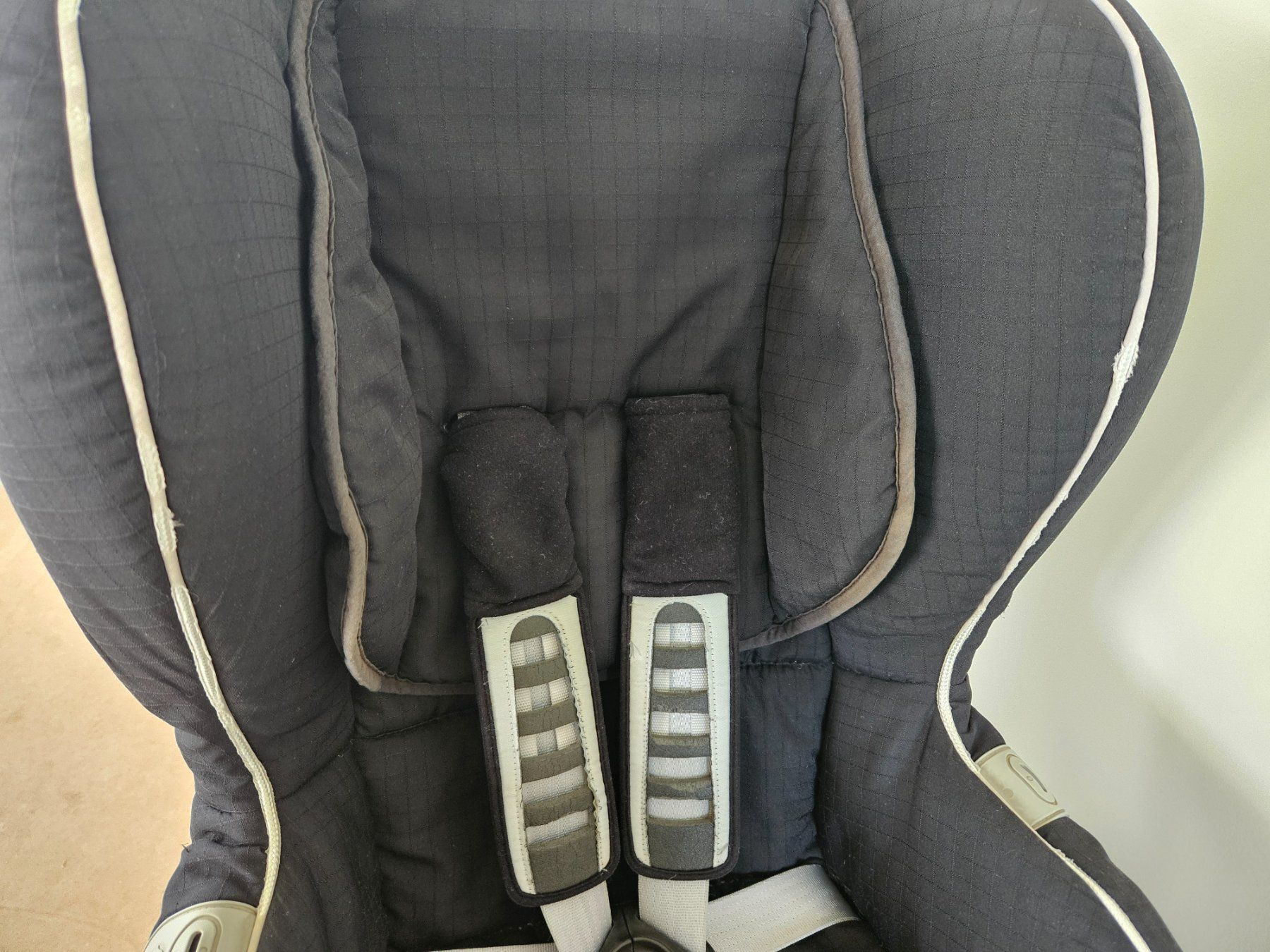 Britax Römer Seggiolini per auto: Britax Römer Duo Plus Kinderautositz mit Isofix – Usato da Herrliberg venduto da Jummi 4