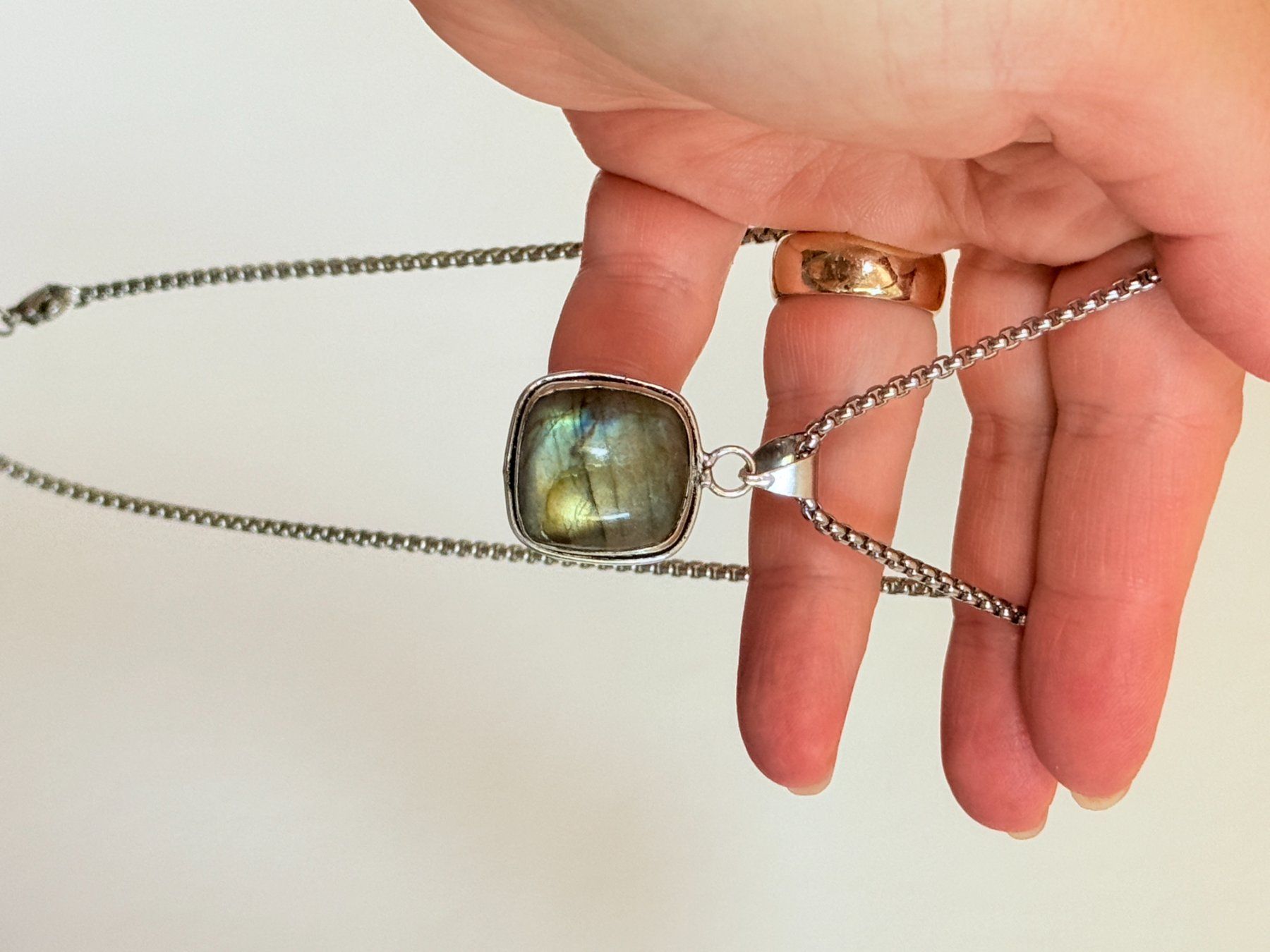 Catenine: Pendentif Labradorite authentique, bijou unique, cadeau – Nuovo e nell'imballaggio originale da Genève venduto da AWWA 1