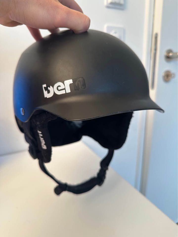 Caschi: Helmet Bern Watts – Usato da Zürich venduto da mc_172