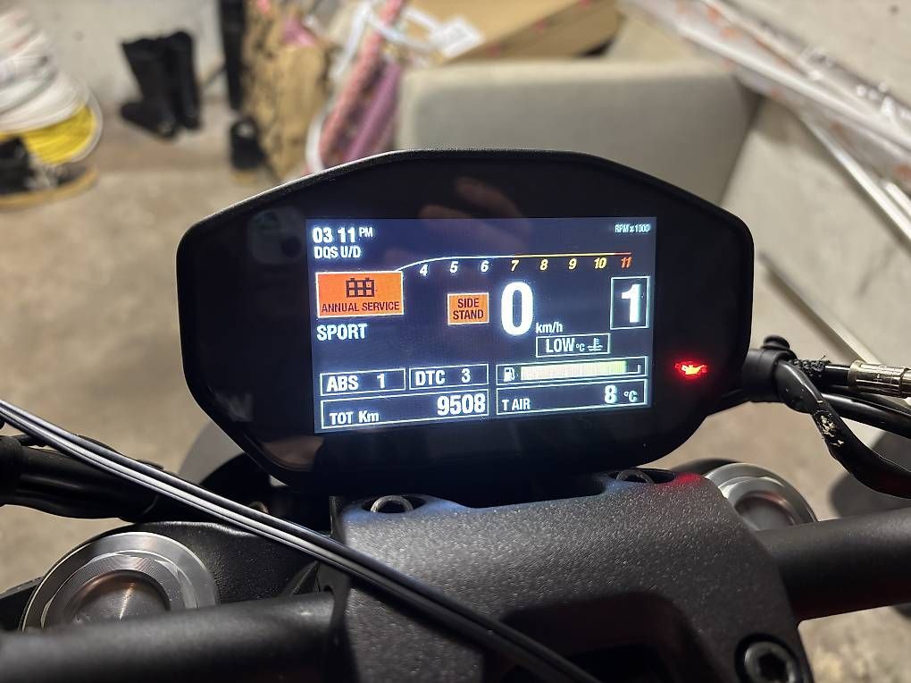Ducati Strada: Ducati Monster 821 – Usato da Effretikon venduto da dom_9rtc 2