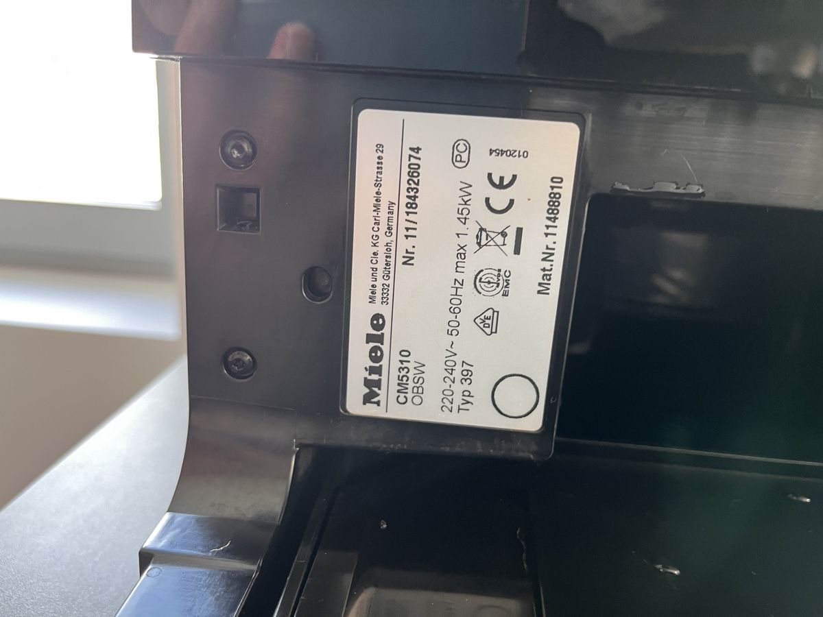 Miele Macchine per caffè & Macchine per espresso: Miele Kaffeevollautomat CM 5310 Silence – Usato da Oberägeri venduto da fam_k5sf 6