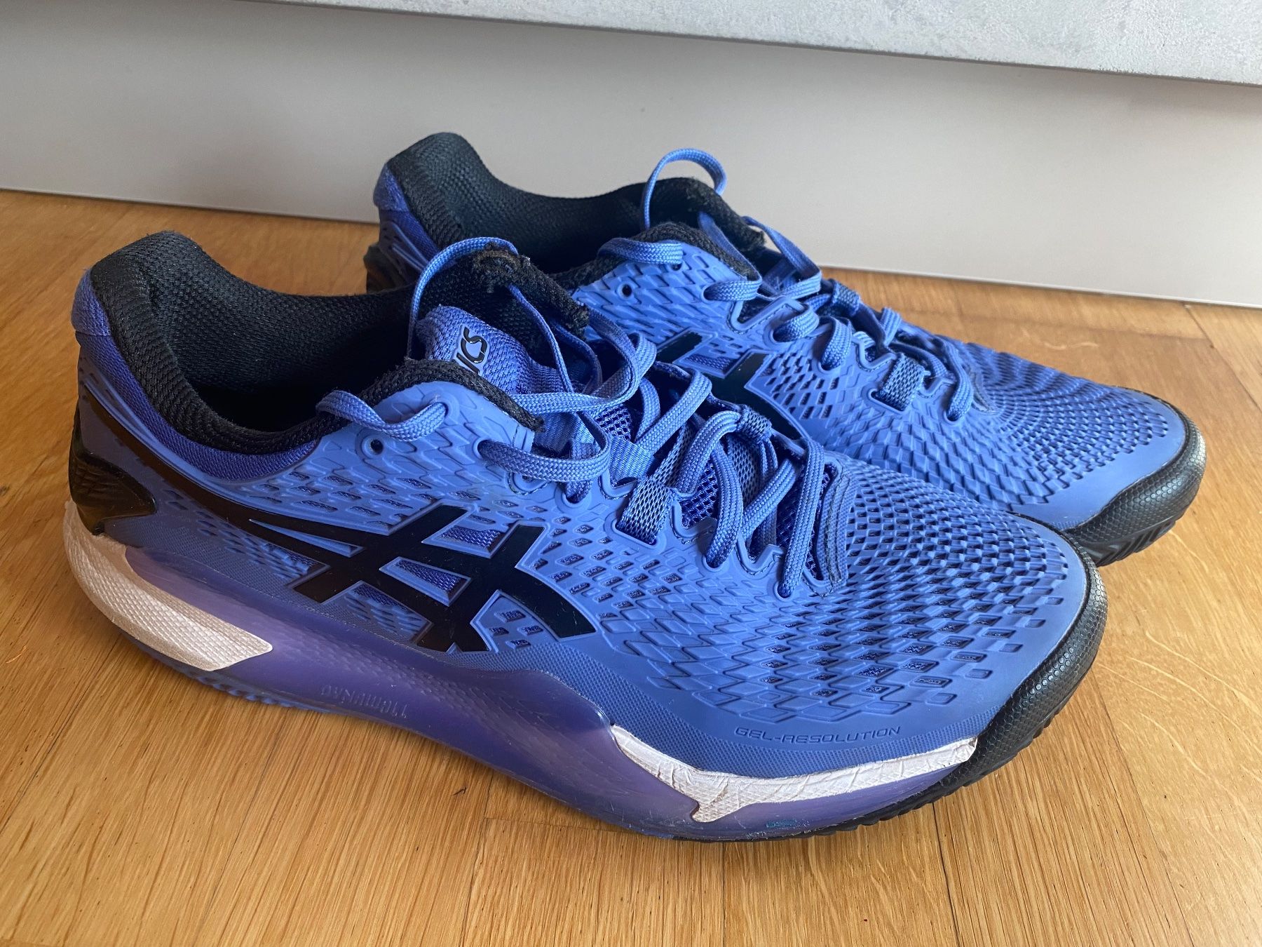 Asics Scarpe da uomo: Asics Turnschuhe Grösse 42 – Usato da Trin-Mulin venduto da Tintengoldfisch