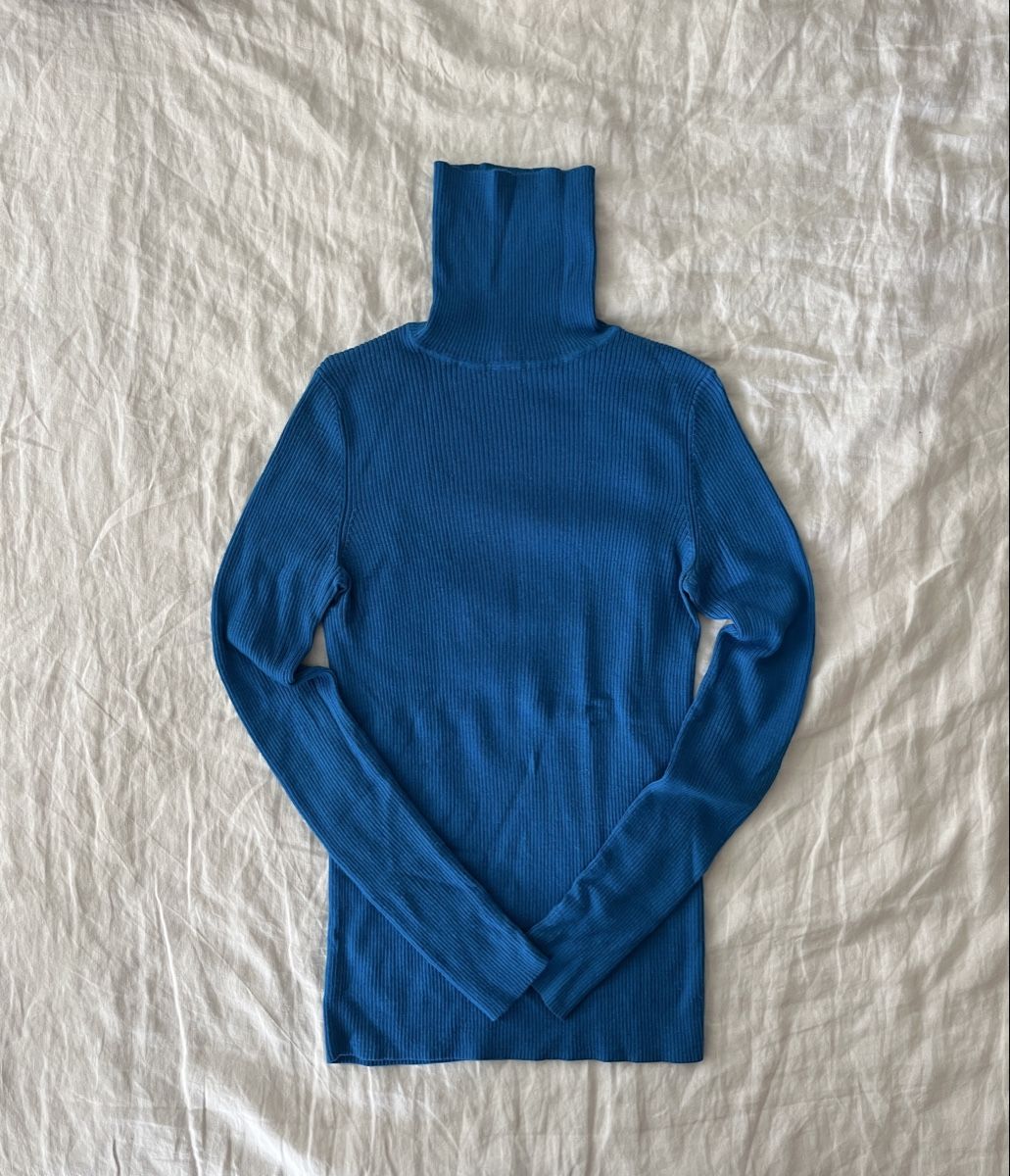 Uniqlo Pulls & Sweat-shirts: Uniqlo Rollkragenpullover Blau – D'occasion à Zürich par Ivadodo 1