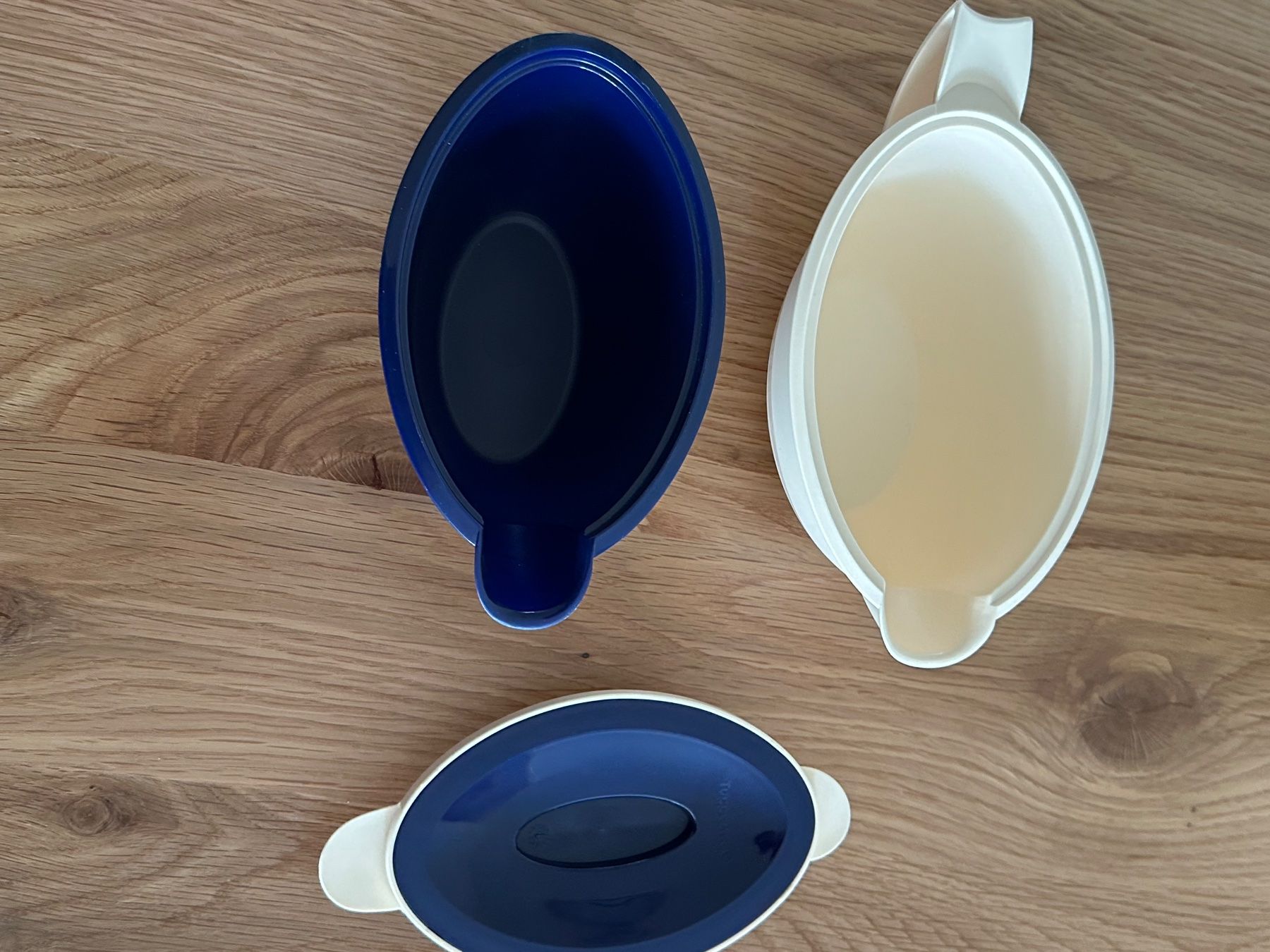Tupperware Contenitori & Simili: Tupperware Thermo-Duo Sauciere – Warmhaltebehälter mit Decke – Usato da Weinfelden venduto da Automediator 2