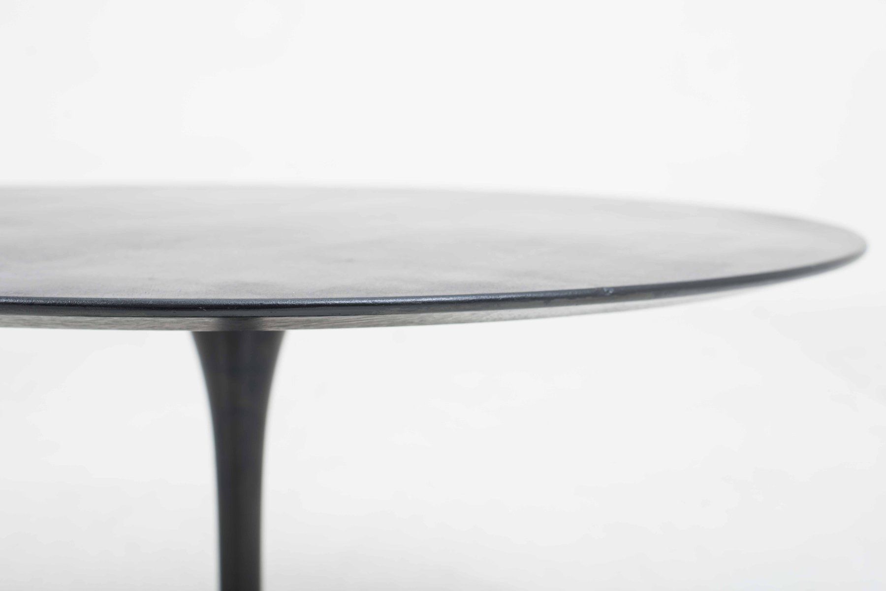 Knoll Tavoli: Knoll Tulip Couchtisch von Eero Saarinen – Usato da Zürich venduto da STUZH38 5