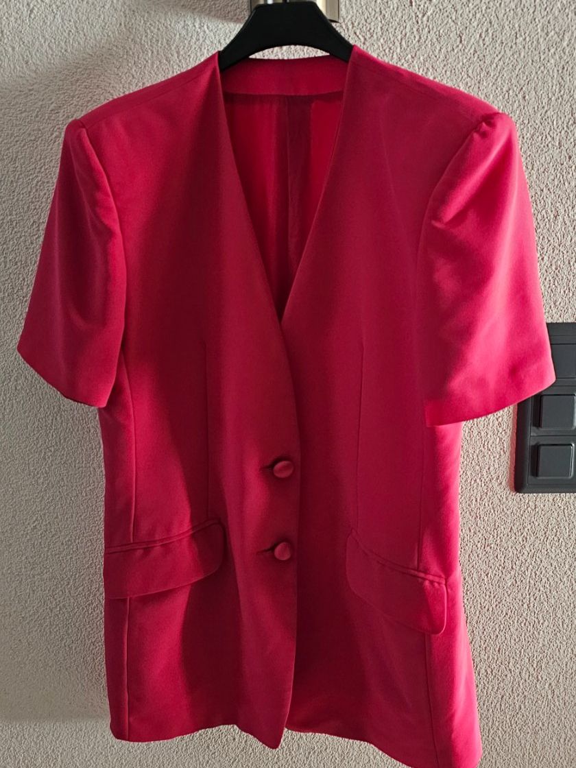 Costumi: Kurzarm - Kostüm pink/ Gr.40 – Usato da Geuensee venduto da JeMaUrPe 1