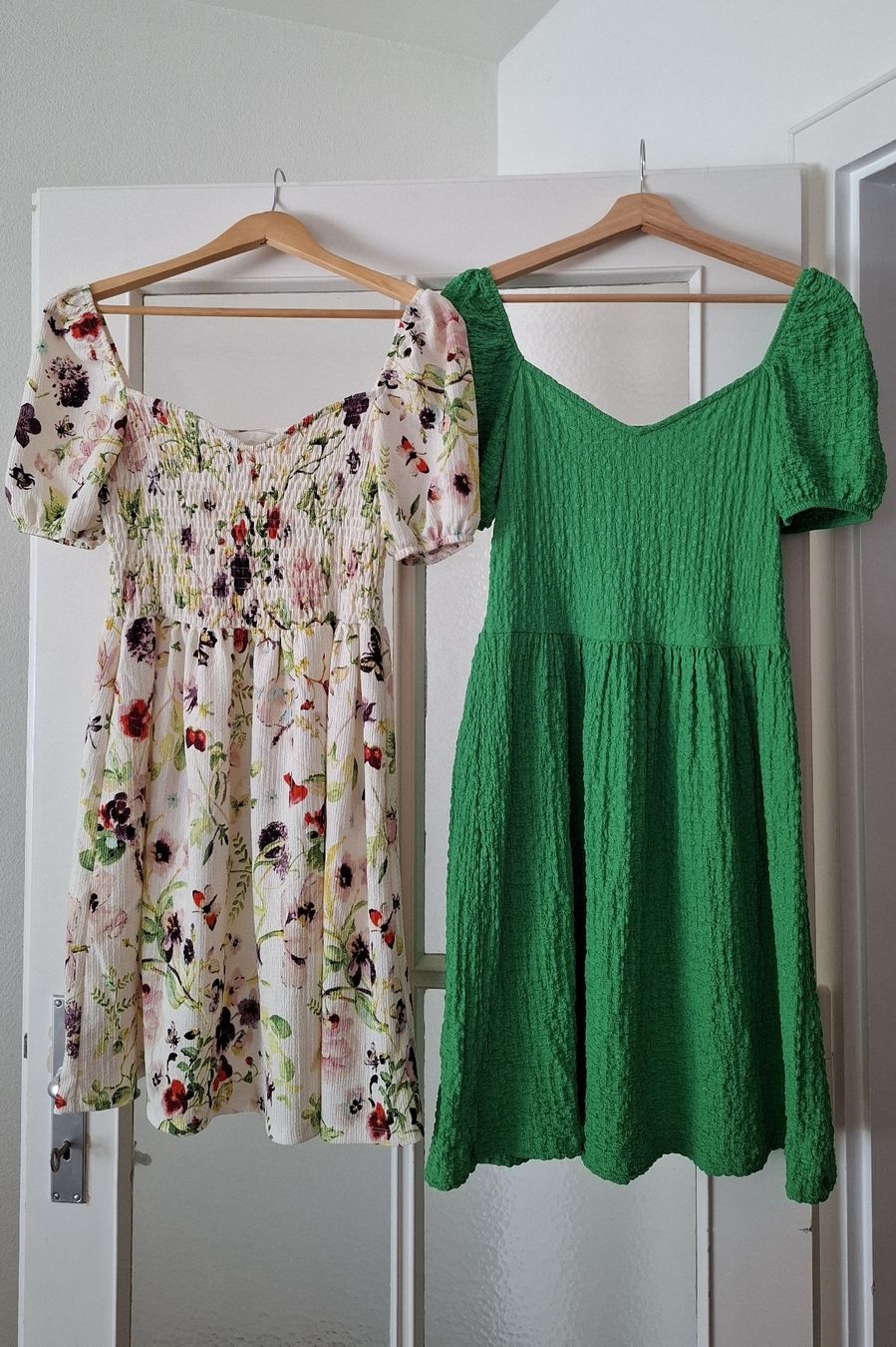 H&M Vestiti: Lot de 2 robes smockées H&M – Nuovo (secondo la descrizione) da Vevey venduto da latessinoise