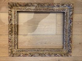 très beau cadre sculpté bois et patiné 41.5x33.5 mm