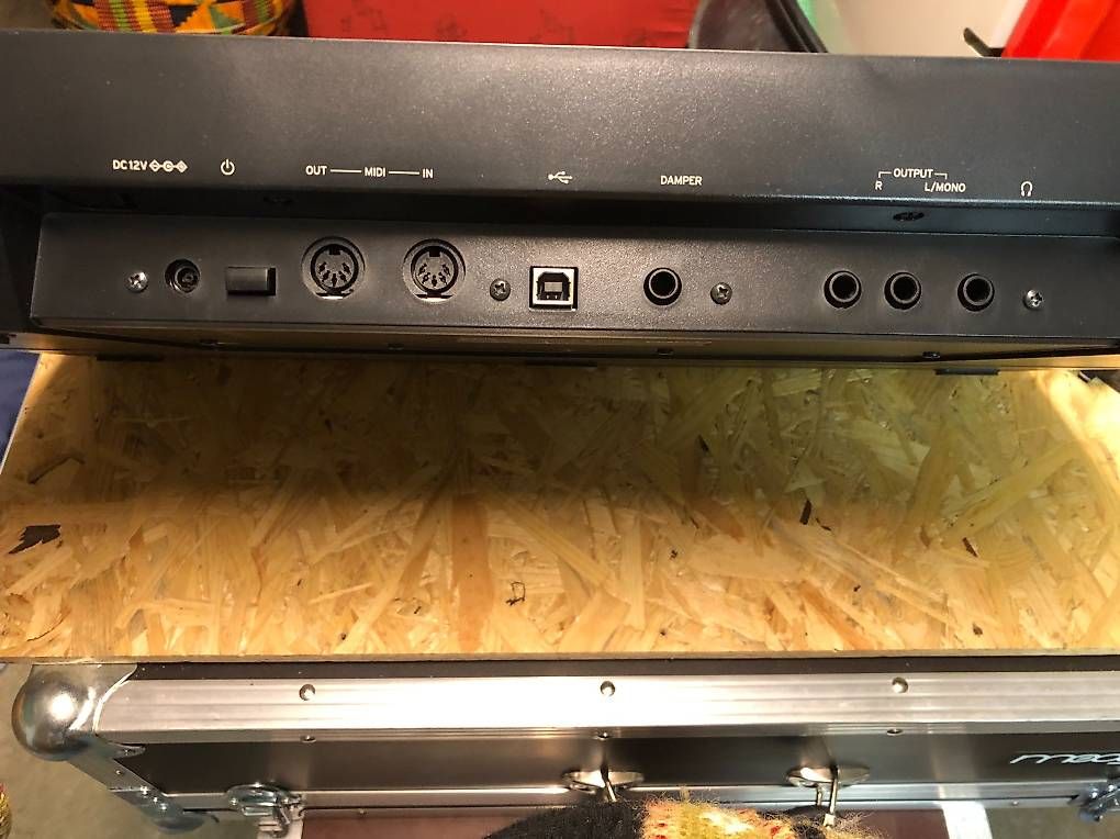 Strumenti musicali: Korg Opsix FM-Synthesizer – Usato da Oberfrittenbach venduto da dista 2