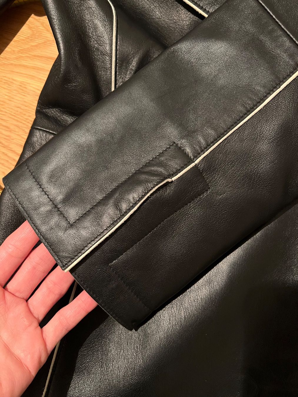 Cappotti: ARMANI Ledermantel, S , Schwarz – Usato da Basel venduto da evaelette 6