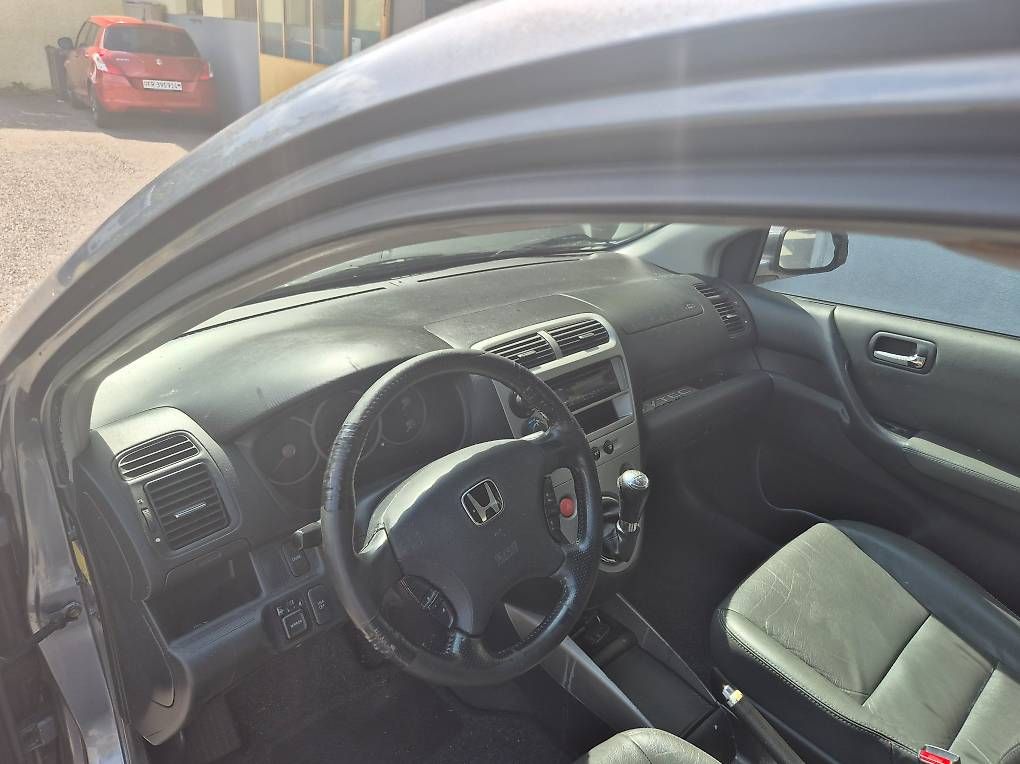 Autos: Honda civic 2.0 vtec – Gebraucht aus Le Mouret von Vlucie 4