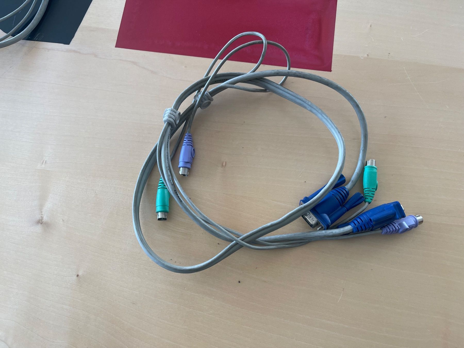 Câbles: KVM SWITCH KABEL – D'occasion à Wängi par Bmo